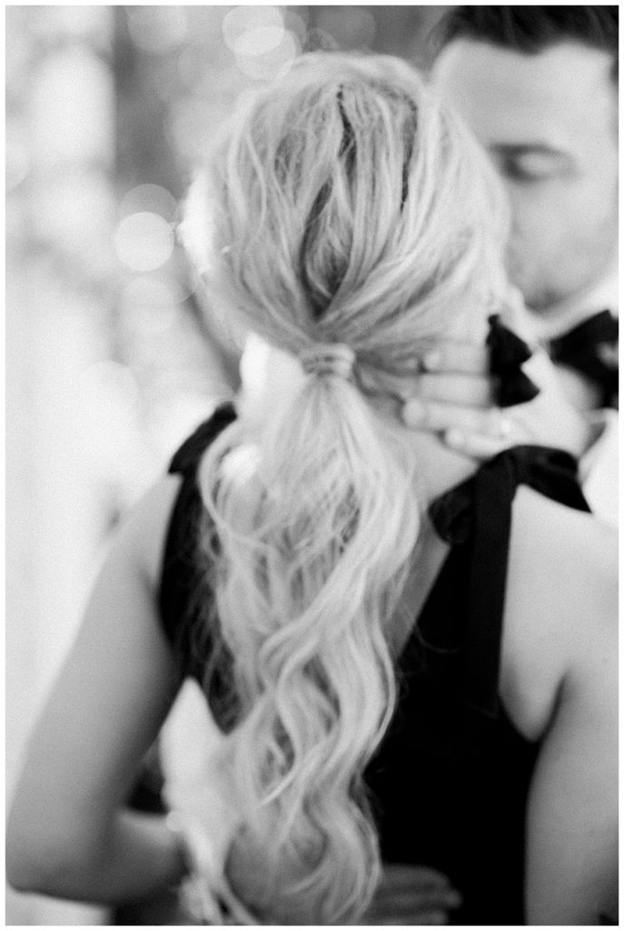 black and white film kiss